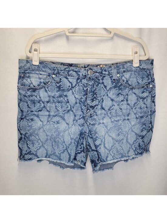 Seven7 Pants - Seven7 Women's Size 16 Jean Shorts Weekend Short Cut Off Snakeskin Print